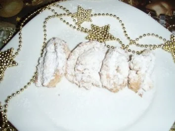 Weihnachtsbäckerei von meiner Oma: Burgenländer Kipferln !!! - Rezept - Bild Nr. 2