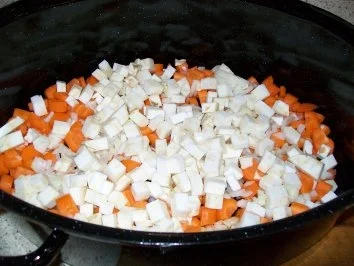 Rezept: Entenbraten mit Klößen und Rotkohl Bild Nr. 8 Entenbraten mit Klößen und Rotkohl - Rezept - Bild Nr. 8