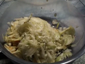 Zwiebelsalat mit Apfel - Rezept - Bild Nr. 2