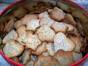 Rezept: Mohn-Marzipan-Plätzchen Mohn-Marzipan-Plätzchen - Rezept