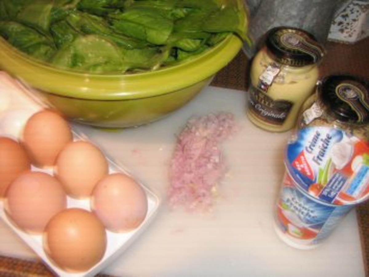 Eier in Senfsoße an Blattspinat mit Salzkartoffeln - Rezept - Bild Nr. 2