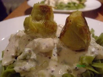 Artischockenherzen mit Huhn in Ziegenkäsesauce - Rezept - Bild Nr. 2