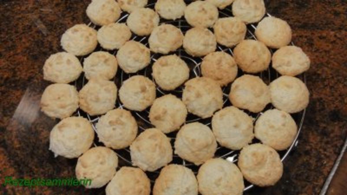 Kekse:  KOKOSMAKRONEN - Rezept