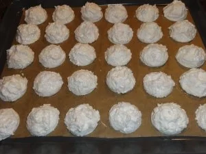 Rezept: Kekse: KOKOSMAKRONEN Bild Nr. 7 Kekse: KOKOSMAKRONEN - Rezept - Bild Nr. 7