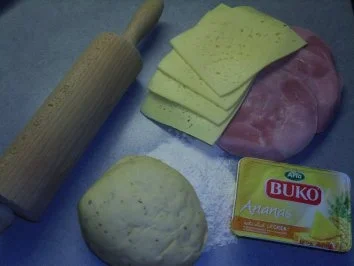 Pizzaecken Hawai - Rezept - Bild Nr. 2