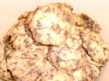 Backwaren: Knusprige Schoko-Nuß-Taler - Rezept - Bild Nr. 2