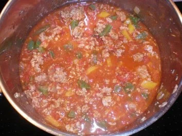 Spagetti mit Bolognese-Soße und Käse - Rezept