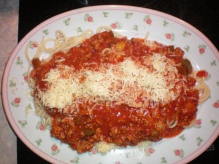 Spagetti Mit Bolognese So E Und K Se Rezept Kochbar De