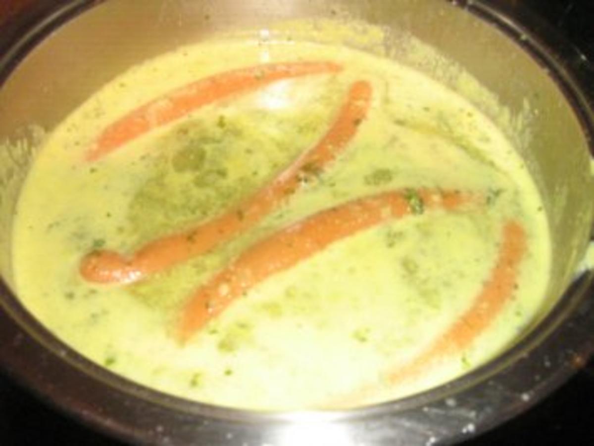 Grüne Kartoffelsuppe mit Geflügelwienerle und Backerbsen - Rezept - Bild Nr. 2
