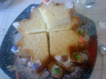 Rezept: Zwergi's weihnachtlicher Panettone - Baum Bild Nr. 6 Zwergi's weihnachtlicher Panettone - Baum - Rezept - Bild Nr. 6