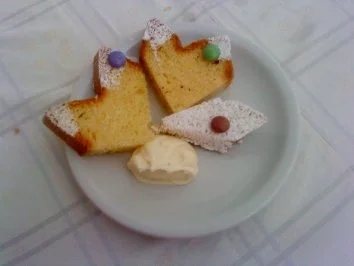 Rezept: Zwergi's weihnachtlicher Panettone - Baum Bild Nr. 7 Zwergi's weihnachtlicher Panettone - Baum - Rezept - Bild Nr. 7