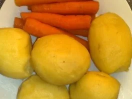 Anderer Kartoffelsalat. Den "normalen" kennt jeder :-) / Keine STERNEN vergeben bitte! - Rezept - Bild Nr. 2