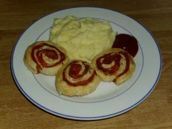 Pikante Leberkäse Schnecken - Rezept