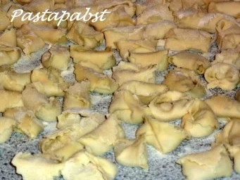 Rezept: Lachs-Ricotta-Tortellini Bild Nr. 4 Lachs-Ricotta-Tortellini - Rezept - Bild Nr. 4