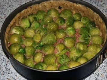 Nussige Hackfleisch-Rosenkohl-Tarte - Rezept - Bild Nr. 7