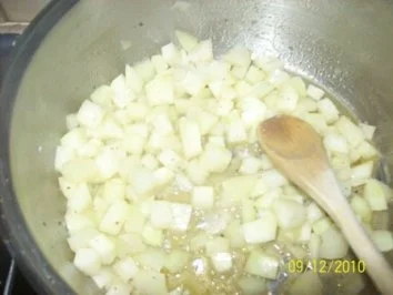 Frikadellen mit Kohlrabi in Sahnesauce - Rezept - Bild Nr. 4