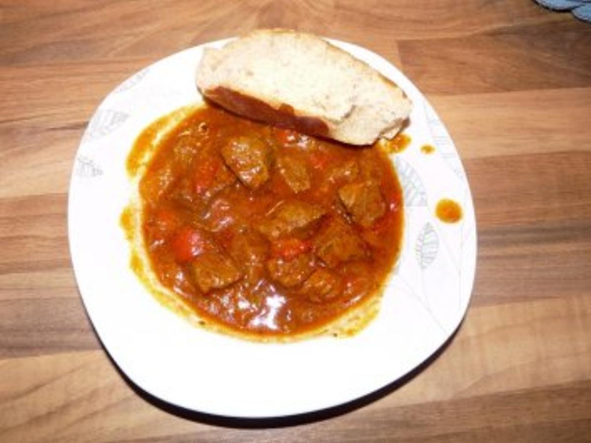 Gulasch im Schmortopf - einfach - 30 kcal/100g