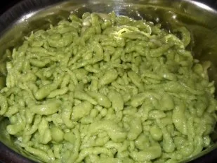 Basilikum-Spätzle mit Hackbällchen in Zucchini-Tomaten-Sauße - Rezept - Bild Nr. 9