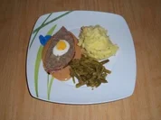 Rezept: boto's Hackbraten, mit Speckmantel und Eikern boto's Hackbraten, mit Speckmantel und Eikern - Rezept