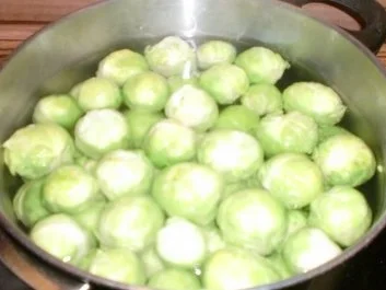 Beilage: Rosenkohl in Käse-Sahne-Sosse - Rezept - Bild Nr. 6