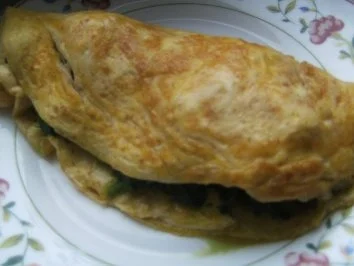 Omlett  mit einer Spinatfüllung - Rezept