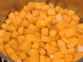 Kürbis-Ziegenkäse-Risotto mit Scampi - Rezept - Bild Nr. 4