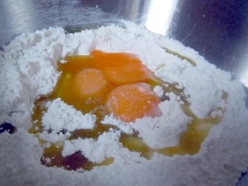 Bandnudeln mit Steinpilz-Gewürztraminer-Rahm - Rezept - Bild Nr. 2