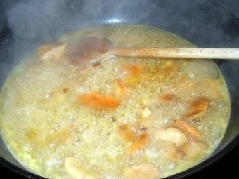 Bandnudeln mit Steinpilz-Gewürztraminer-Rahm - Rezept - Bild Nr. 7