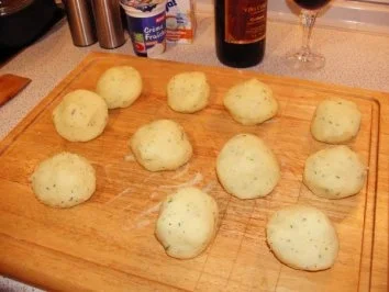 Michis Lende in Rotweinsoße mit Kräuterknödel - Rezept - Bild Nr. 3