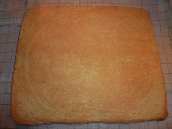 Rezept: Torten: Zitronenrolle Bild Nr. 2 Torten: Zitronenrolle - Rezept - Bild Nr. 2