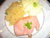 Kasseler mit Sauerkraut und Kartoffelpüree - Rezept