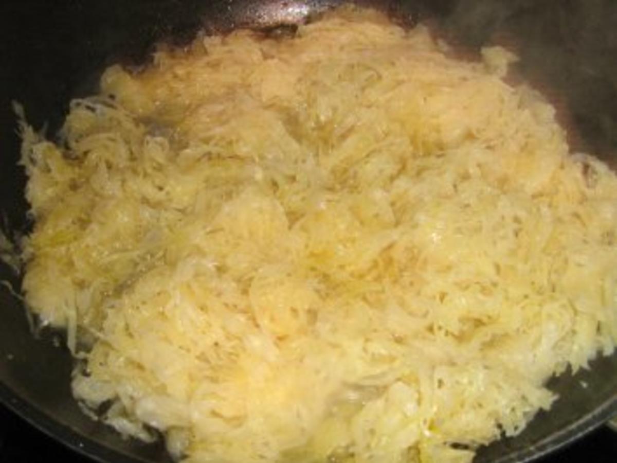 Kasseler mit Sauerkraut und Kartoffelpüree - Rezept - kochbar.de