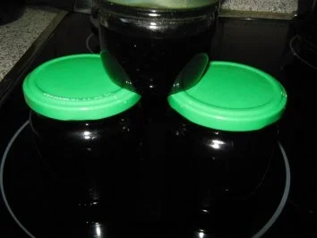 Rezept: Glühwein-Sirup Bild Nr. 2 Glühwein-Sirup - Rezept - Bild Nr. 2