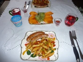 Fixe Küche : Gemüseschupfnudeln mit Bratwurst und Nachtisch - Rezept - Bild Nr. 2