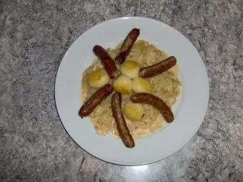 Rezept: Spitzkohl - Pfanne mit Rostbratwürsten Bild Nr. 5 Spitzkohl - Pfanne mit Rostbratwürsten - Rezept - Bild Nr. 5