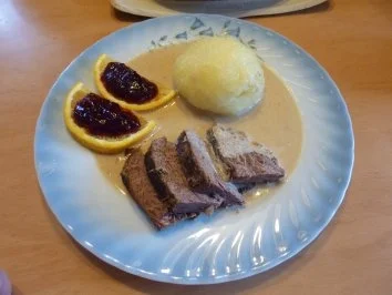 Rehkeule mit Rahmsoße - Rezept
