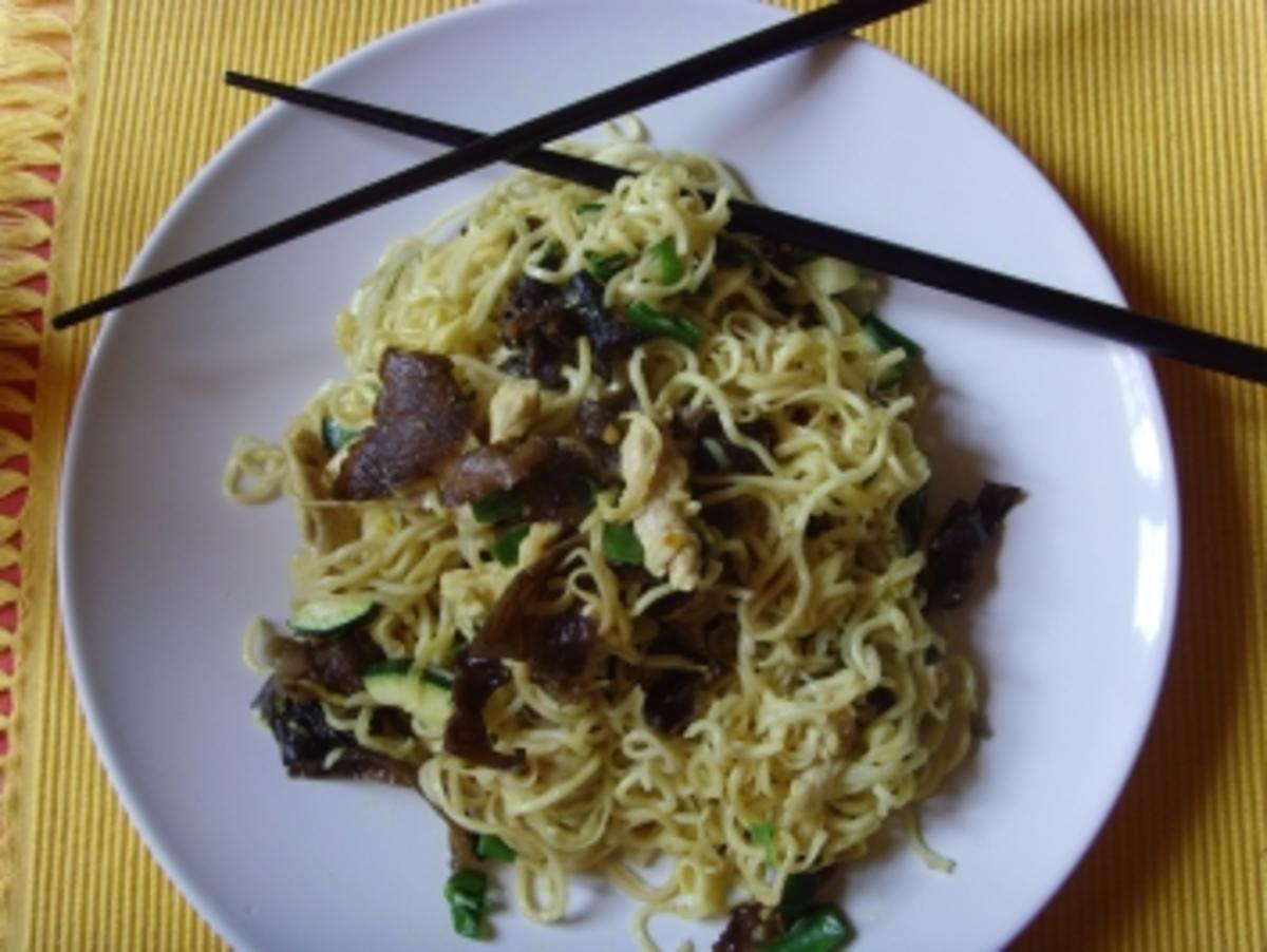 Chinanudeln mit Morcheln.... - Rezept