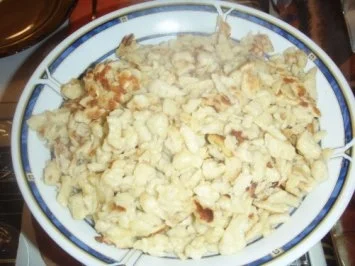 "Evas" Rehrücken mit frischen Spätzle an einer Pfeffersauce und einer Gemüseplatte - Rezept - Bild Nr. 3