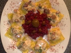Rote Beete von Ravioli mit Ricota und Spinat umsingelt / Keine STERNEN vergeben bitte!!! - Rezept
