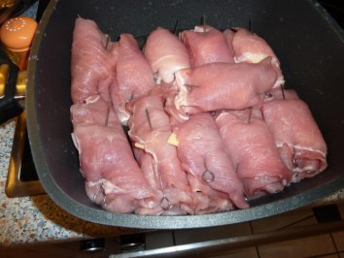 Schweinerouladen mit Schinken und Käse gefüllt - Rezept - Bild Nr. 3