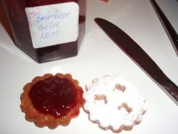 Rezept: Kekse: Linzer Augen Bild Nr. 3 Kekse: Linzer Augen - Rezept - Bild Nr. 3