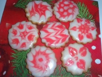 Kekse: Mürbteigkekse mit Zuckerglasur - Rezept