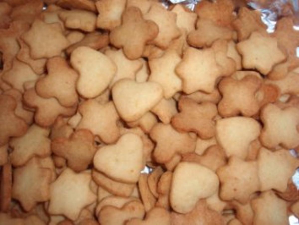 Kekse: Mürbteigkekse mit Zuckerglasur - Rezept - Bild Nr. 3