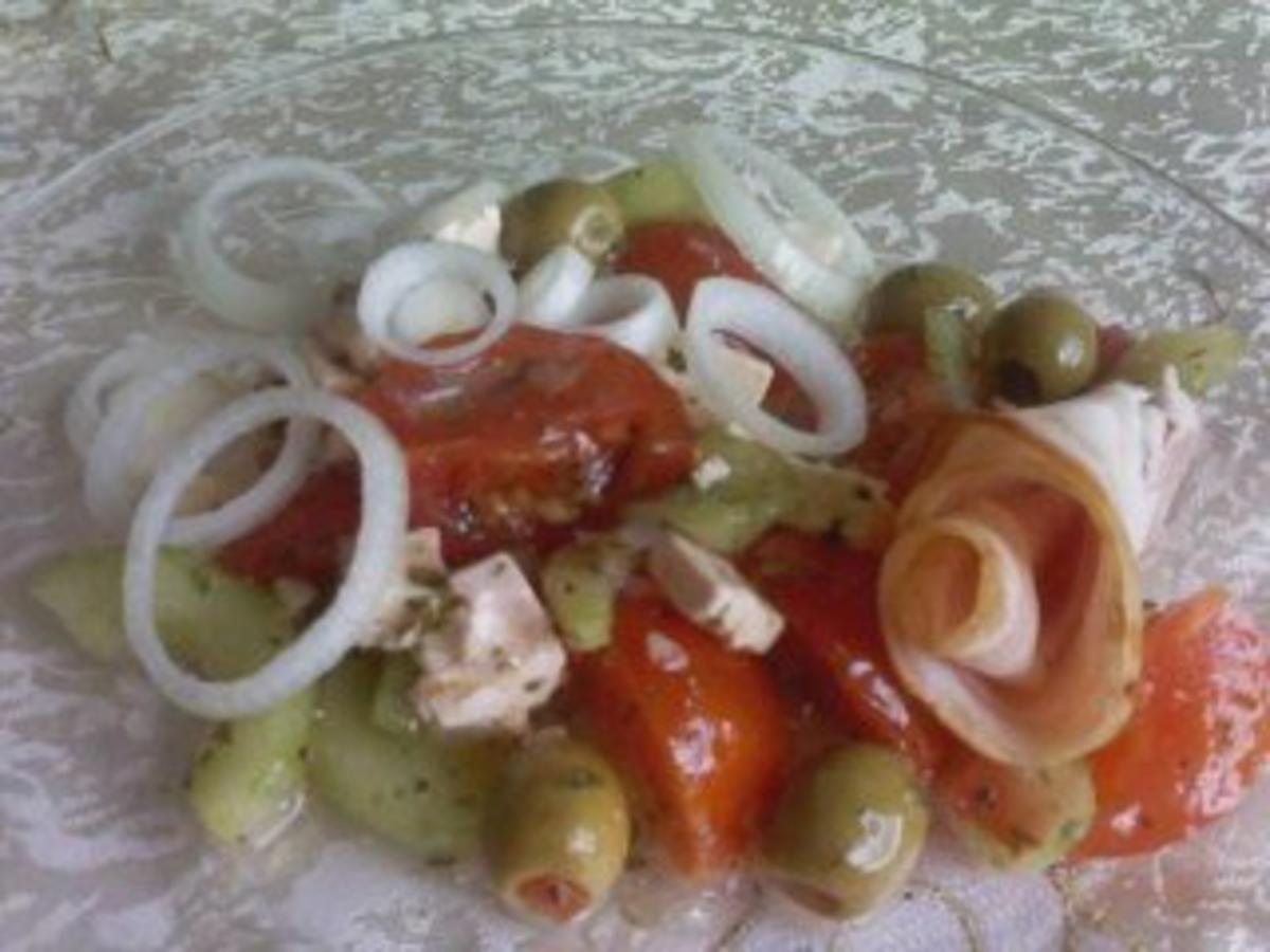 Griechischer Salat - Rezept - Bild Nr. 2