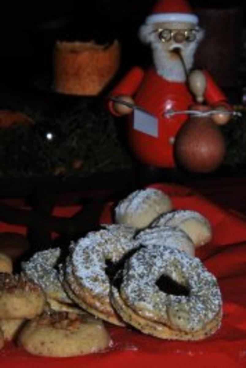 Weihnachtsgebäck: gefüllte Mohn-Marzipan-Kringel - Rezept - Bild Nr. 12