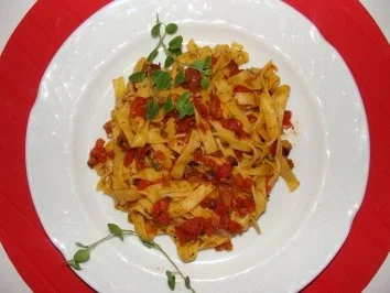 Rezept: Gemüse : -Tomatenragout mit Pasta- Gemüse : -Tomatenragout mit Pasta- - Rezept