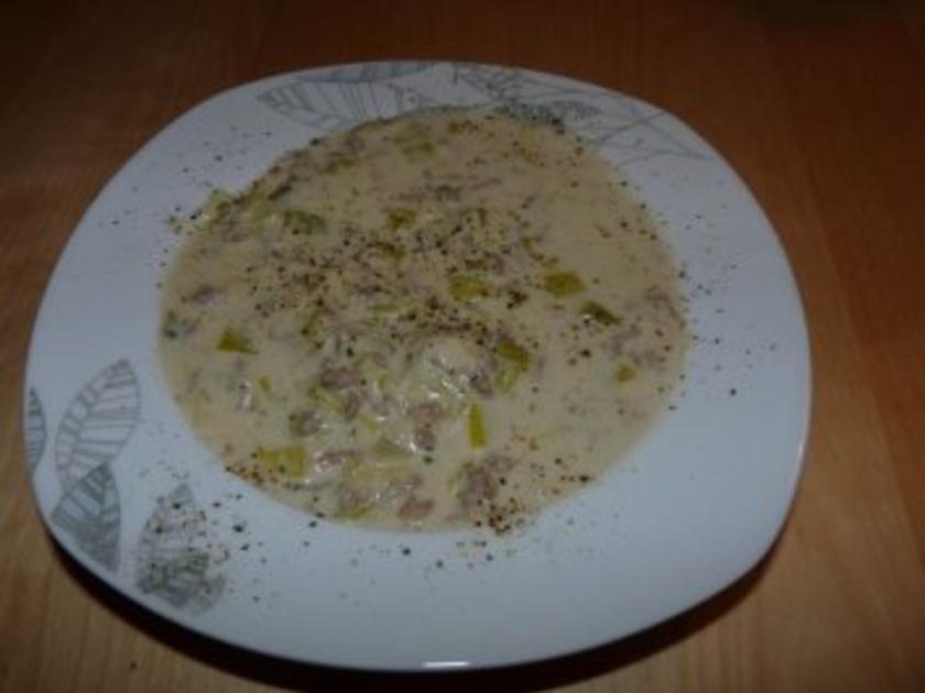 Lauch-Käsesuppe mit Hackfleisch - Rezept - kochbar.de