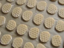 Rezept: Weihnachtsgebäck Cappuccino - Türmchen Bild Nr. 5 Weihnachtsgebäck Cappuccino - Türmchen - Rezept - Bild Nr. 5