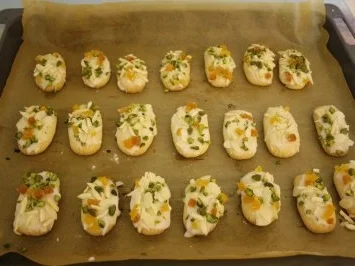 Rezept: Kleingebäck: Brotsticks "Marzipan-Baguette" Bild Nr. 6 Kleingebäck: Brotsticks "Marzipan-Baguette" - Rezept - Bild Nr. 6