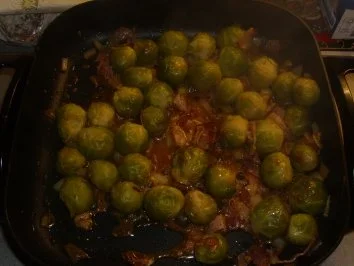 Rezept: Beilagen: Rosenkohl mit Schinkenstreifen und Zwiebeln Bild Nr. 2 Beilagen: Rosenkohl mit Schinkenstreifen und Zwiebeln - Rezept - Bild Nr. 2